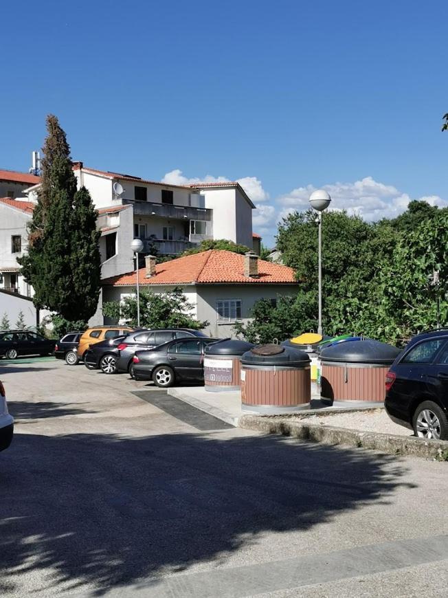 Ferienwohnung Tin 1 Vrbnik  Exterior foto